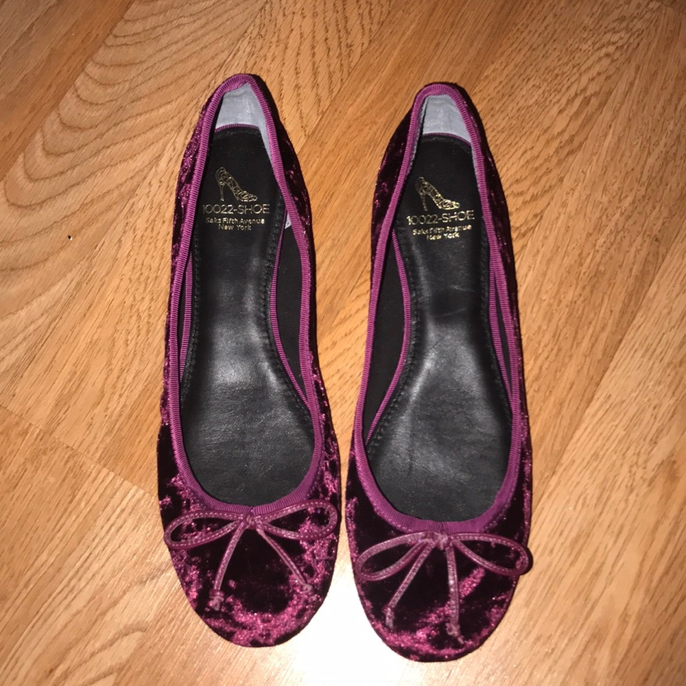 Sak’s Fifth Avenue Loralei suede Flats
